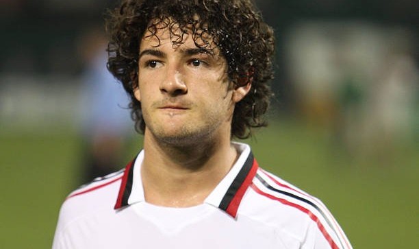 Yaoshi-米兰老照片回顾帕托职业生涯|AC米兰|吉列尔梅-帕托|阿迪达斯|ac米兰_新浪体育_新浪新闻